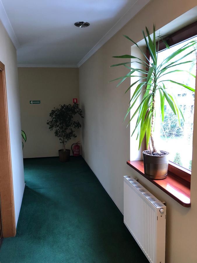 Hotel Malwa Острув-Велькопольски Экстерьер фото